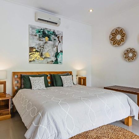 Adorable 1Br Villas In The Herat Of Seminyak エクステリア 写真